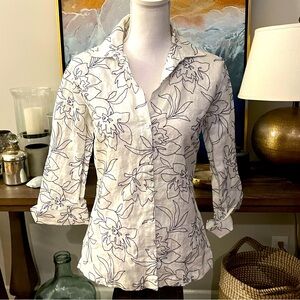 2/$30 Jones New York Signature Floral White + Black Button-Up Top Small S